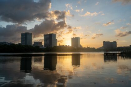 随手记录–黄昏时分的美兰湖